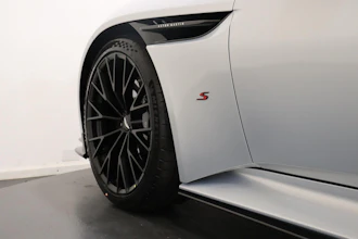 https://vehicle.imgix.net/4449987/026f7854-f8f1-40ed-9408-ef48be2763ca.JPG