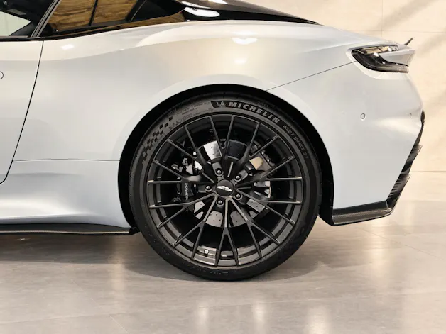 ASTON MARTIN DB12 Coupé 4.0 S V8 Bi-Turbo