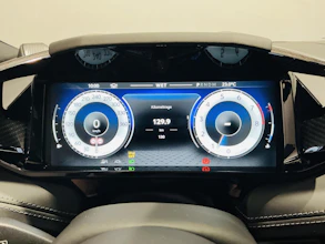 https://vehicle.imgix.net/4449987/228620f8-e762-4e0a-bdd2-b447aff6b219.jpg