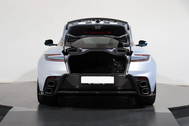 image du véhicule ASTON MARTIN DB12