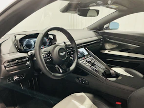 image du véhicule ASTON MARTIN DB12 Coupé 4.0 S V8 Bi-Turbo