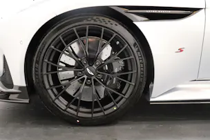 ASTON MARTIN DB12 Coupé 4.0 S V8 Bi-Turbo