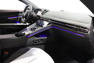 ASTON MARTIN DB12 Coupé 4.0 S V8 Bi-Turbo