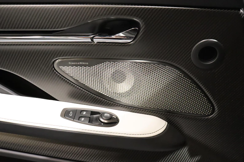 image du véhicule ASTON MARTIN DB12