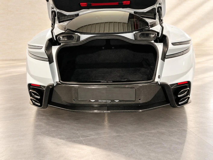 immagine del veicolo ASTON MARTIN DB12