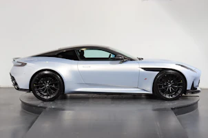 image du véhicule ASTON MARTIN DB12 Coupé 4.0 S V8 Bi-Turbo