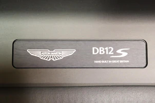 image du véhicule ASTON MARTIN DB12 Coupé 4.0 S V8 Bi-Turbo
