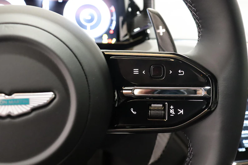 image du véhicule ASTON MARTIN DB12