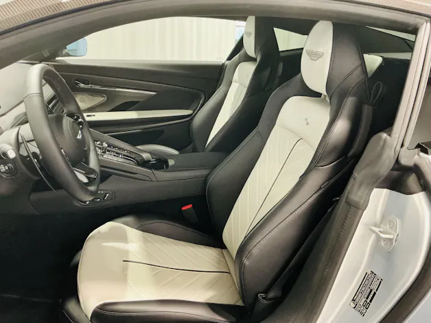 ASTON MARTIN DB12 Coupé 4.0 S V8 Bi-Turbo