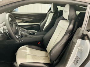 image du véhicule ASTON MARTIN DB12 Coupé 4.0 S V8 Bi-Turbo