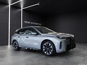 BMW iX xDrive60