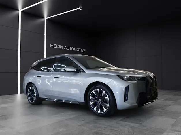 BMW iX xDrive60