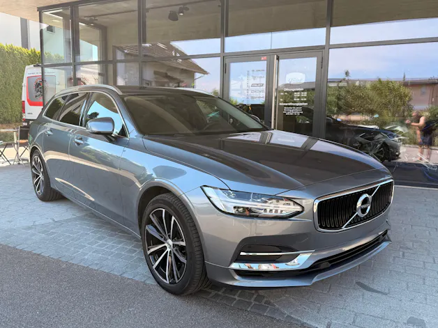 VOLVO V90 2.0 D3 Momentum