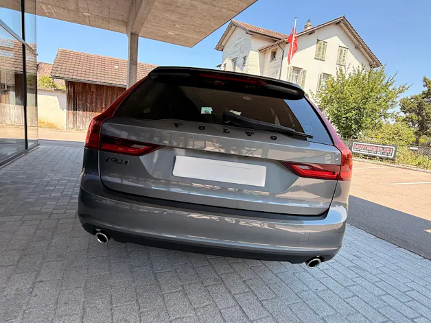VOLVO V90 2.0 D3 Momentum