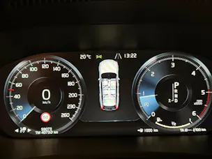 VOLVO V90 2.0 D3 Momentum