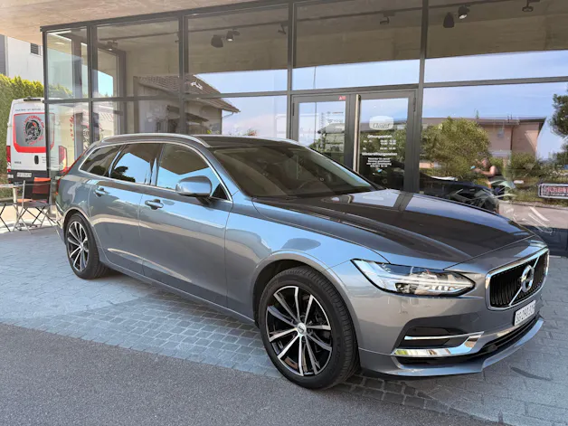 VOLVO V90 2.0 D3 Momentum