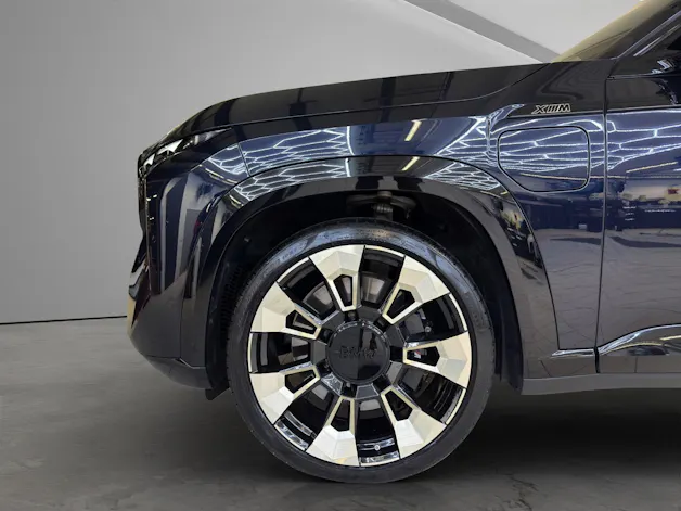 BMW XM