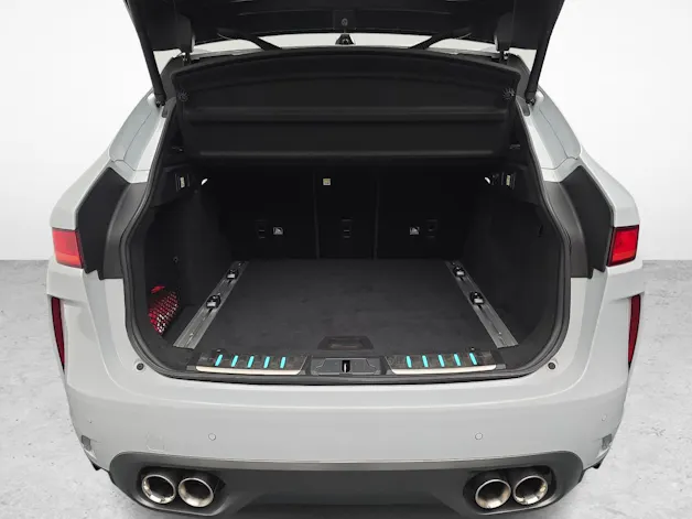 Jaguar F-Pace 5.0 V8 SVR AWD