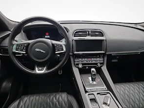 Fahrzeugbild JAGUAR F-Pace 5.0 V8 SVR AWD