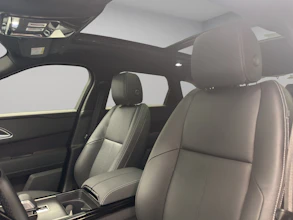 https://vehicle.imgix.net/4450083/818735fd-f277-4a46-905d-8eed9973ef95.jpg