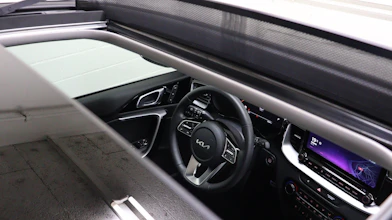 https://vehicle.imgix.net/4450094/bd5bca8c-5851-4abe-bf75-7a5cd5345819.JPG
