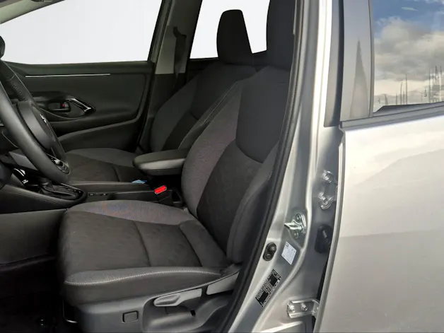 Toyota Yaris 1.5 VVT-i HSD Trend