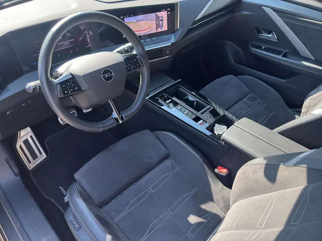 OPEL Astra 1.6 T PHEV 180 Swiss Plus
