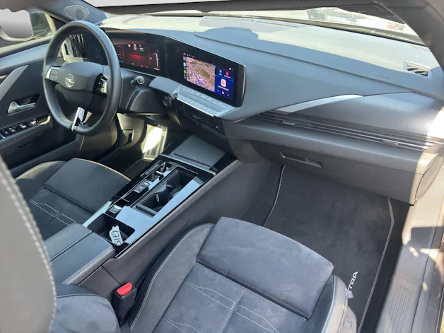 OPEL Astra 1.6 T PHEV 180 Swiss Plus