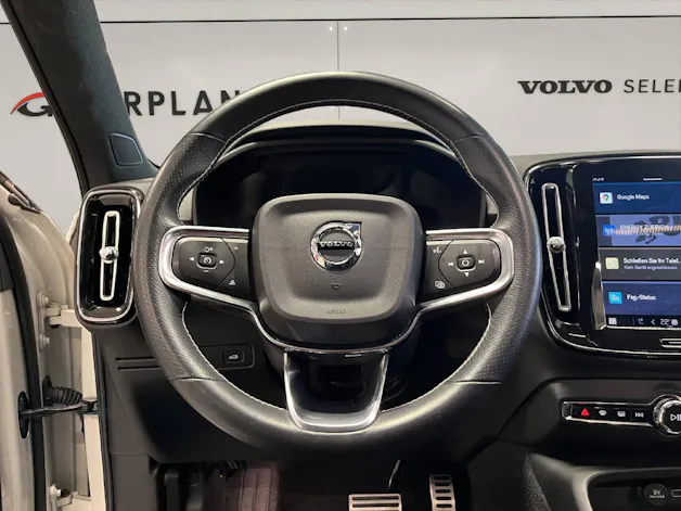 VOLVO XC40 P8 Twin R-Design AWD