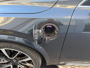 https://vehicle.imgix.net/4450164/5eb97912-8d5a-41ff-8509-e457446b4faf.jpg