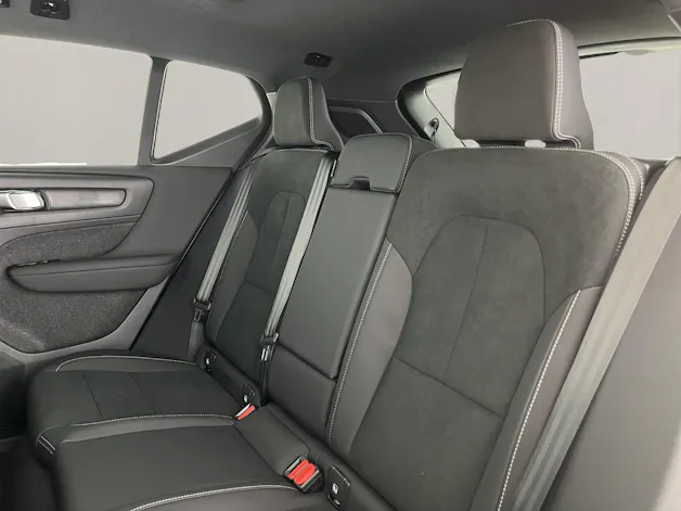 VOLVO EX40 Twin Black Edition AWD