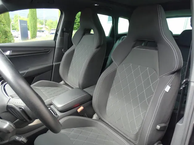 SKODA Karoq 2.0 TSI SportLine 4x4 DSG