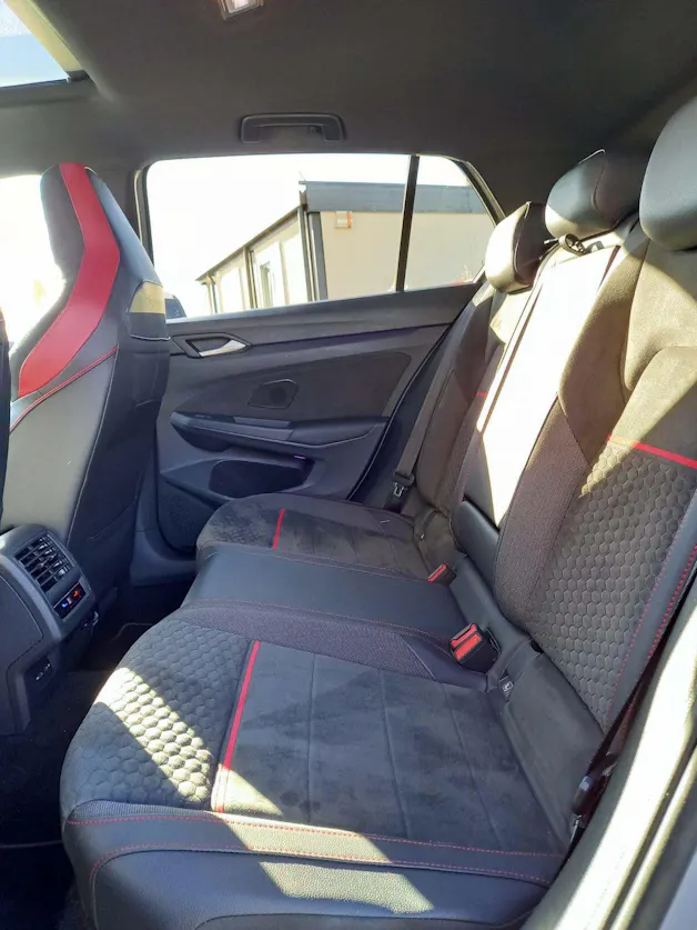 VW Golf VIII 2.0 TSI GTI Clubsport DSG