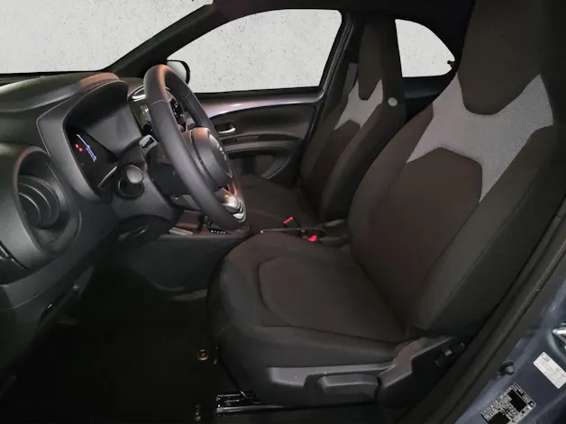 Toyota Aygo X 1.5 VVT-i HSD Comfort