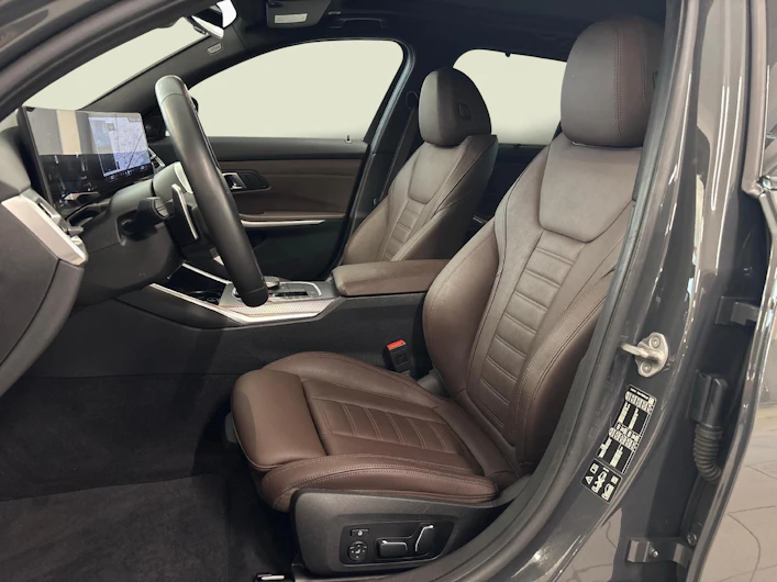 immagine del veicolo BMW 3 SERIES