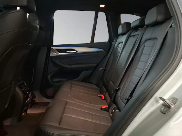 BMW X3 30e xDrive SAG