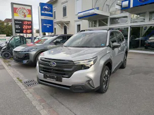 Subaru Forester Station 2.0i e-Boxer Swiss Plus