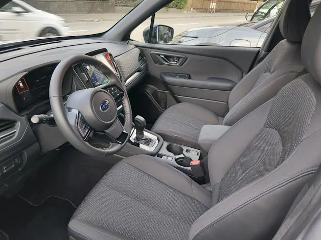 Subaru Forester Station 2.0i e-Boxer Swiss Plus