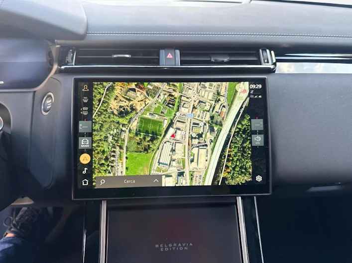 Fahrzeugbild LAND ROVER RANGE ROVER VELAR