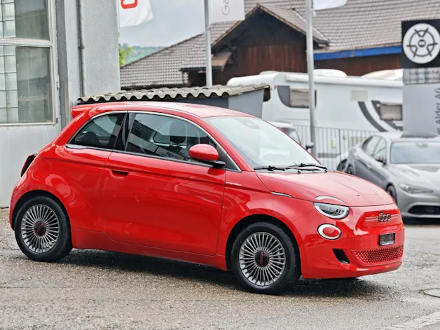 FIAT 500 Red