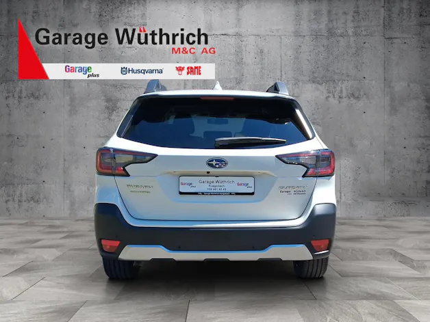 Subaru Outback 2.5i Swiss Plus