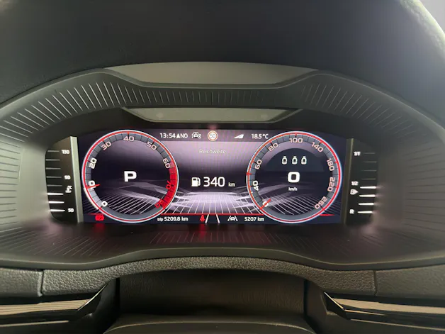 SKODA Karoq 1.5 TSI SportLine DSG