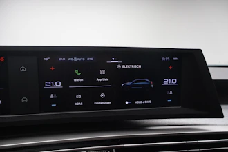 https://vehicle.imgix.net/4450580/d8781fd5-0983-4cdb-b0f4-e3ba09be1082.JPG