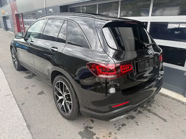 MERCEDES-BENZ GLC 400d AMG Line 4m (CH)