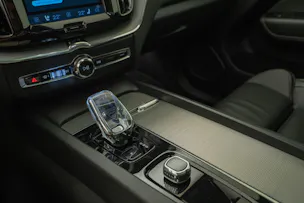 VOLVO XC60 2.0 T6 TE Ultimate Dark eAWD