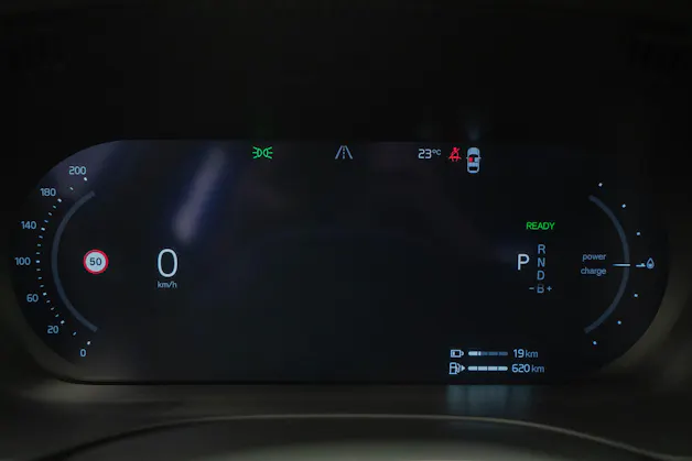 VOLVO XC60 2.0 T6 TE Ultimate Dark eAWD
