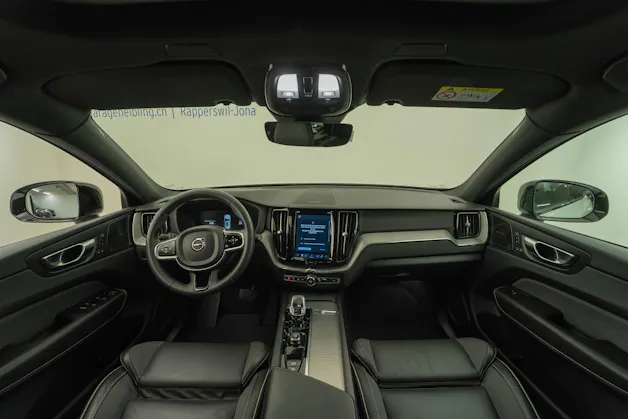 VOLVO XC60 2.0 T6 TE Ultimate Dark eAWD