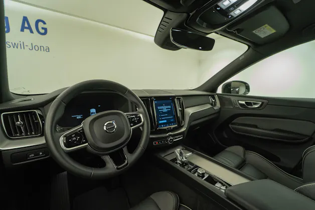 VOLVO XC60 2.0 T6 TE Ultimate Dark eAWD