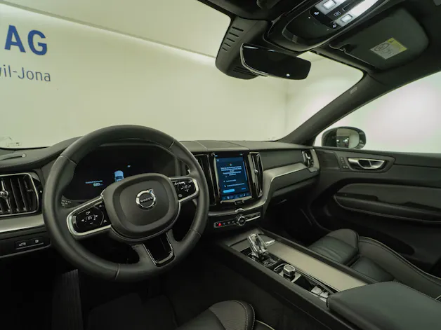 VOLVO XC60 2.0 T6 TE Ultimate Dark eAWD