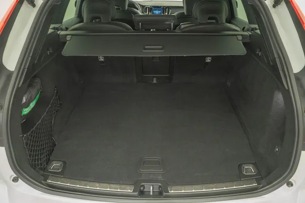 VOLVO XC60 2.0 T6 TE Ultimate Dark eAWD